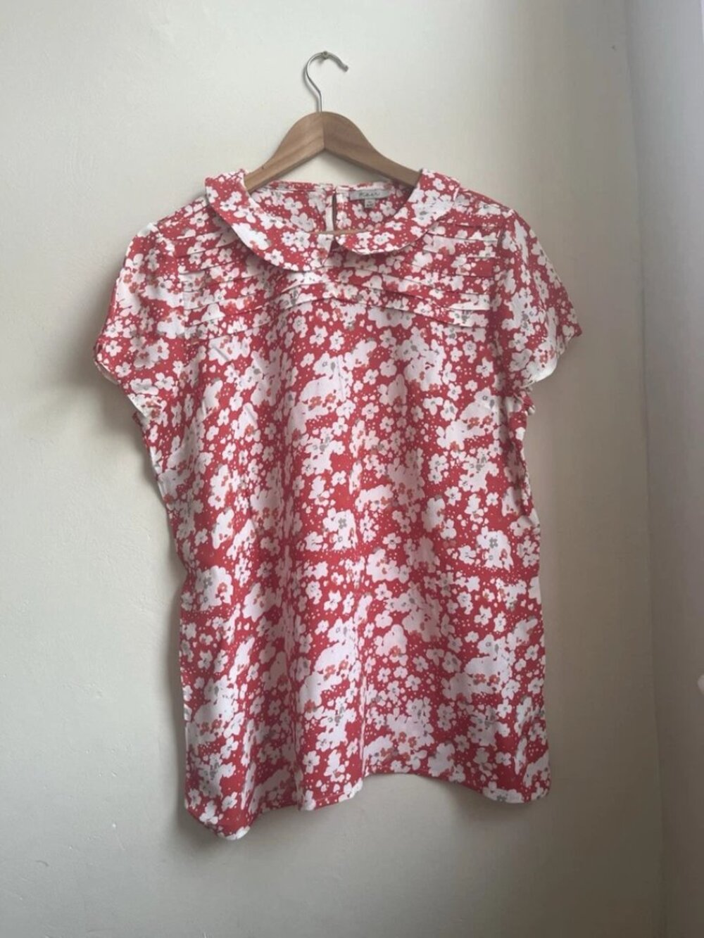 Womens Red White Floral Short Sleeve Blouse Top Kew Size XL 16 Pan Collar
